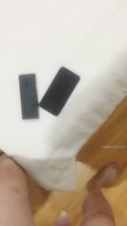 很听话什么姿势都配合 明星般的颜值 笔直的美腿和丰乳 极品中的战斗鸡 高挑修长的身材 就像韩剧里的女主角 截图14