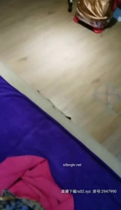 深圳的小按摩院 正在培训刚从富士康转来的超级清纯的技师 689全套服务太实惠了 很美的老技师手把手教她 截图15