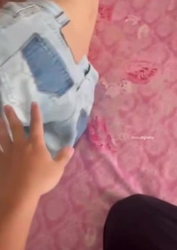 西安大三女神_吴诗涵_性爱视频惨遭富二代男友分手后曝光_跪舔爆操调教_清纯女神变骚浪母狗！ 截图5