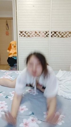 火爆全网极品露脸人妻熟女，肚皮舞老师【柏X彤】绝密私拍，肤白奶大肥臀裸舞啪啪，相当炸裂 截图6