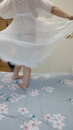 火爆全网极品露脸人妻熟女，肚皮舞老师【柏X彤】绝密私拍，肤白奶大肥臀裸舞啪啪，相当炸裂 截图10