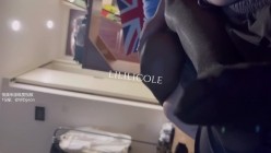 专泡良家大神『LILILICOLE』翘臀骚货一边穿着高跟黑丝一边女上摇摆，只需躺着据能享受全自动炮架服务 截图3