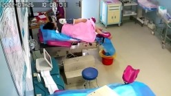 最新流出 黑客破解国内某乡镇医院偷拍产房孕妇顺产高清视频流出 截图2