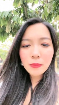 【你的户外小淫妇】商场公园地摊周边行人不少又紧张又激动水流了好多 截图1