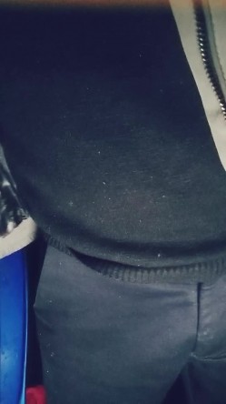 户外美女主播先掰穴自慰 然后给勾搭的小哥口交 接着被后入爆操 截图7
