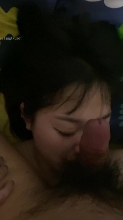 【高端泄密】大美女小岚被调教流出 此女身材丰满，脸蛋一流 外表清纯原来内心风骚无比 截图10