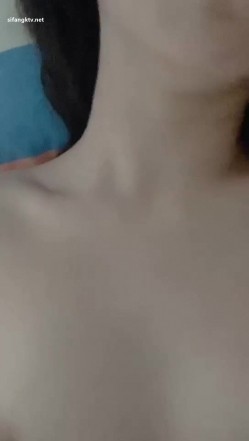 《百度云泄密》冒充艺校老师忽悠高一学妹脱光了看鲍鱼是否处女 截图5