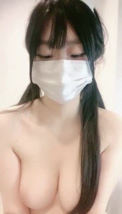 G奶校花~【菠萝果果】，某一天忘带口罩了，脸点同框，雪白的肌肤，翘臀撅起那刻顿时让人一硬，屌炸了 截图10