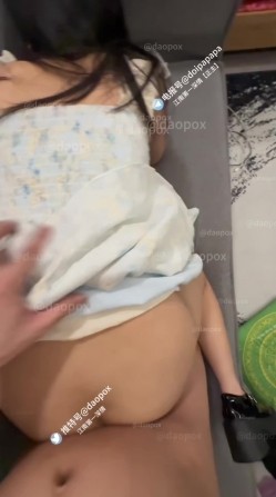 萝莉杀手『江南第一深情(元歌的恋爱日记)』15号女主完整版！06年暑假放学 猛猛干，绝美校花级小妹妹 截图9