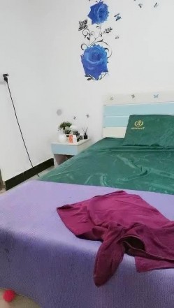 【阿姨的幸福时光】，如何少奋斗20年，年轻小哥拥有大屌，荷尔蒙爆发，抽得阿姨直唿爽快连连，嘴里含着受不了！ 截图15