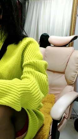 淫荡骚老师！20小时推【老师在户外】真空夹跳蛋，找技师推拿，理发店各种场所发浪 截图7
