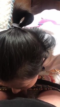 【性奴少妇&反差魅婊】超多漂亮淫妹淫妻淫女友啪啪口交甄选，靓妹舔肉棒 淫荡啪啪 骚穴特写 完美露脸 深喉内射篇 稀缺资源劲爆收藏 截图1
