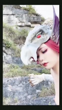 稀有露脸 高端ACG业界女神爆机少女 喵小吉 8月番微醺时刻绮怀零世界的异生活怪物猎人精品私拍 截图6