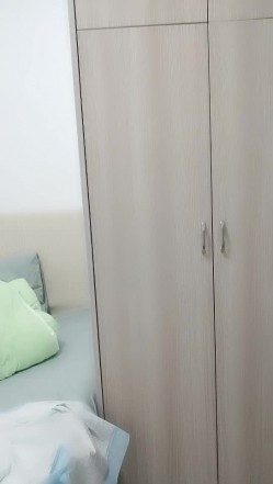 CC小妹露脸自己在家陪狼友骚，情趣内衣白丝情趣诱惑狼友，互动撩骚揉捏骚奶子，大黑牛自慰骚穴浪叫表情骚 截图9