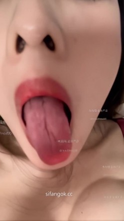 抖音【miss陈】50万粉 分享日常博主 露脸露点 阳具插B自慰 截图3