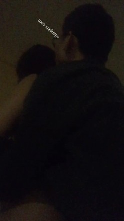 精品良家泄密流出合集，贵在真实，天南海北，各色良家夫妻，大学生情侣 截图1