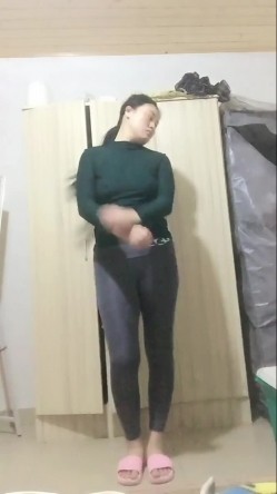 抖音少妇【LOVE】金主定制流出,大单掰穴，跳广场舞，喜欢少妇嫂子的必入 截图1