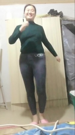 抖音少妇【LOVE】金主定制流出,大单掰穴，跳广场舞，喜欢少妇嫂子的必入 截图16