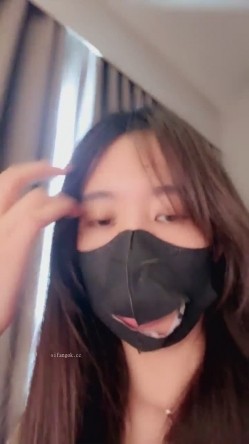 尤物推荐【美人儿】逆天女神 颜值身材吊打网红明星 美到窒息 绿播下海 全裸下厨 跳蛋自慰爽 截图6