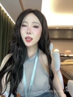 ️sp站极品身材御姐【AYW-21】穿着开档丝袜珍珠内裤展现欲女极致的骚样 截图9