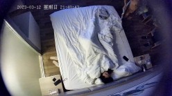 上帝视角真实偸拍，中年男女开房偸情性爱，少妇呻吟声是亮点，绝对把你听硬，喔~好舒服~好深，边淫叫边说骚话 截图6
