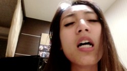 《台湾情侣泄密》台中美女从模特到房仲 ️出卖身体的那些日子 截图10