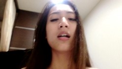 《台湾情侣泄密》台中美女从模特到房仲 ️出卖身体的那些日子 截图12