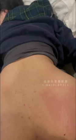 电报某付费频道移澳泡良大神「世纪金枪」听话的骚货M系骚货舔脚，口交，调教扮演小狗，后入骑乘爽爆了 截图7