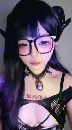 ️七彩主播【1663758554_魅魔的夜晚】直播录播暗黑系妹子 截图15