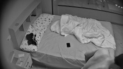情趣酒店 极品大奶女生 一对豪乳又大又挺 女生做爱也狂野 身体被对起来操 精液射满全身和脸上 截图9