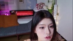 ️国民女神【Kiki-2025】紫色战袍、丝袜诱惑、口爆、潮喷 截图1
