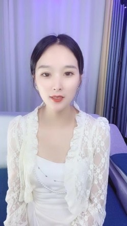 超级高档御姐！长得像明星童X，无敌甜美大长腿，把美腿伸直了自慰，高价密码房，声音甜美喜欢唠嗑，9分高颜值8分好身材 截图5