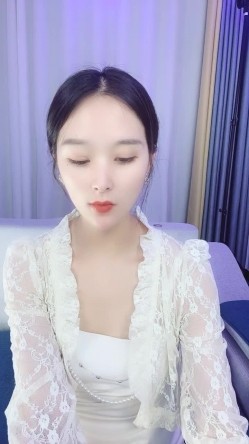 超级高档御姐！长得像明星童X，无敌甜美大长腿，把美腿伸直了自慰，高价密码房，声音甜美喜欢唠嗑，9分高颜值8分好身材 截图6