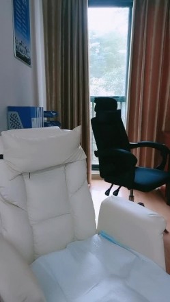 超骚御姐，难得一见的骚货少妇，【余君赴山海】，办公室 户外 车上跳蛋，沐浴秀，玩得就是一个心跳和刺激 截图9