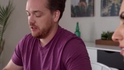 My.Sisters.First.Threesome.1.2021.Nubiles.720p.mp4 截图2