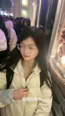 可盐可甜极品大奶清纯女神【小罗老师、旖可】付费露脸视图，露出裸舞性爱调教，年纪虽轻却很反差 截图8