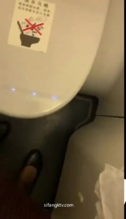 【真实空姐】各大航空美丽空姐不欲人知的真实反差 截图3