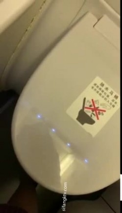 【真实空姐】各大航空美丽空姐不欲人知的真实反差 截图7