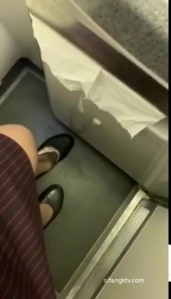 【真实空姐】各大航空美丽空姐不欲人知的真实反差 截图9