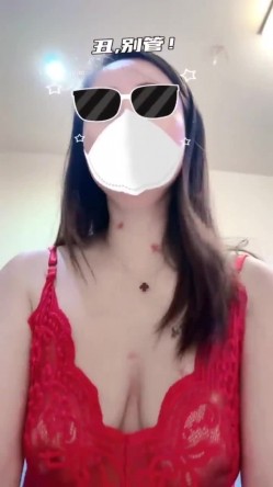 淫妻3P群P自慰露出尿脸,【双面夫妻_0575妓啪啪】,反差都市丽人，约单男交换 截图2