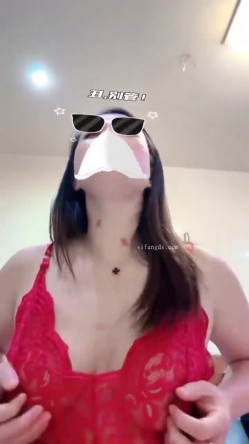 淫妻3P群P自慰露出尿脸,【双面夫妻_0575妓啪啪】,反差都市丽人，约单男交换 截图12