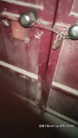 【乡村偷情故事】河南农村小伙不惧寒冷，半夜蹲守村里厕所几小时，等少妇来偷情，口交啪啪后入，真实紧张刺激 截图16