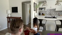 Step.Siblings.Caught.20.2021.Nubiles.720p.mp4 截图2