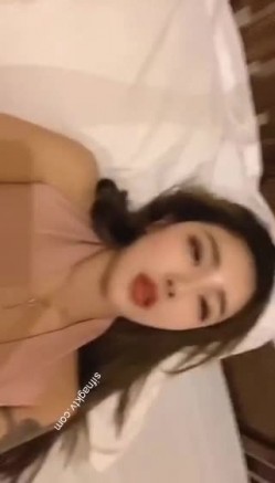 【极品稀缺 ️性爱泄密大礼包12】百位网红良家母狗性爱甄选 各种啪啪爆操极品豪乳美穴女神 太淫乱 截图1