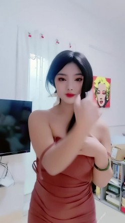 青春无敌，抖音风艺校美少女【杨晓花】定制福利，露脸露点，各种热门BGM裸舞 截图5