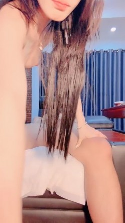 【火爆小姨子】肛交模特小姨 高挑极品模特身材白虎粉穴~摆姿势挨操肛交喷水刺激不断~后入肛插打桩实在猛 截图9