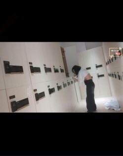 三只眼团队【原创精品偷拍】《温泉会所更衣室》完结编 截图5