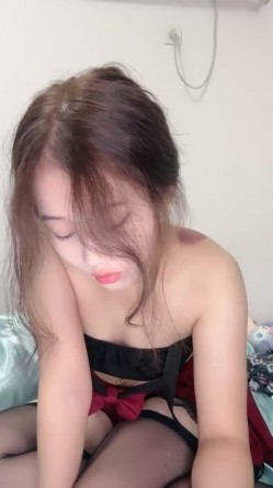 女神下海 正宗校花【小薯芋】100%心动的类型 一线天粉穴水汪汪 楚楚可怜的小眼神真诱人 超赞 截图11