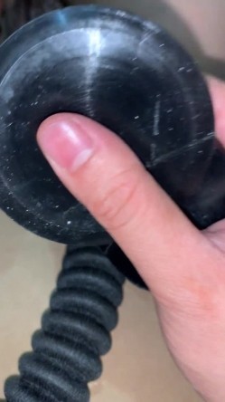 《字母圈顶级大神 ️极限调教阴环骚母狗》震撼全网露脸反差婊体验各种虐阴虐肛，玩法花样多，吃屎喝尿啪啪生殖器各种操作 截图6