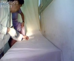 专供黑兄某妇科医院偷拍前来做检查的女人,在医生面前毫无保留的脱光全部衣服 截图6